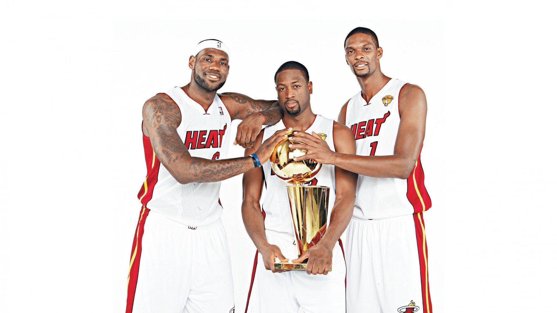 生死战NBA季后赛焦点战！俄克拉荷马城雷霆迎战国际米兰，大胜或上演